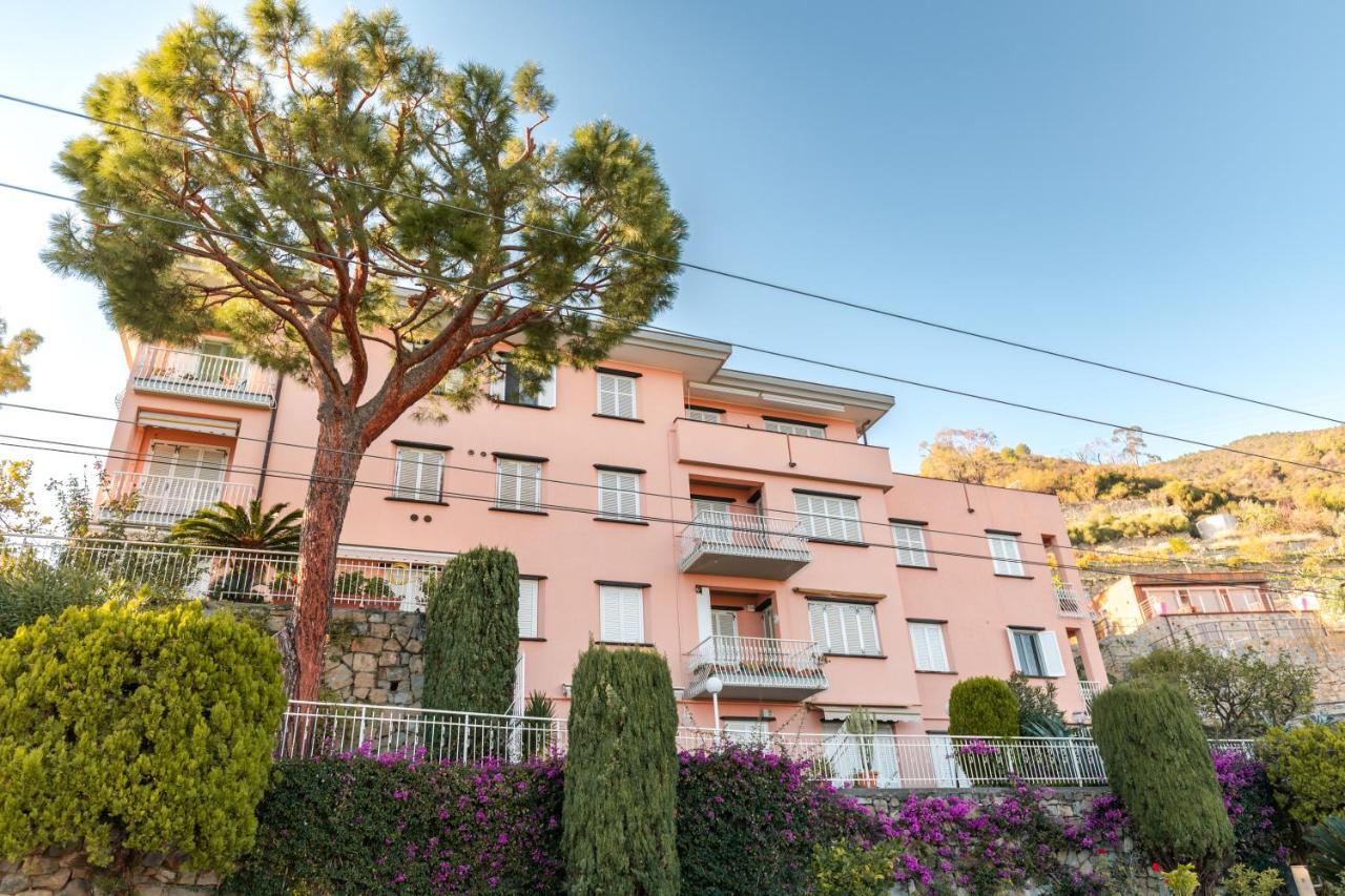 086 - Sunshine Home, 5 Minuti Dalla Spiaggia - Parcheggio Privato Gratis Incluso Ospedaletti Exterior photo